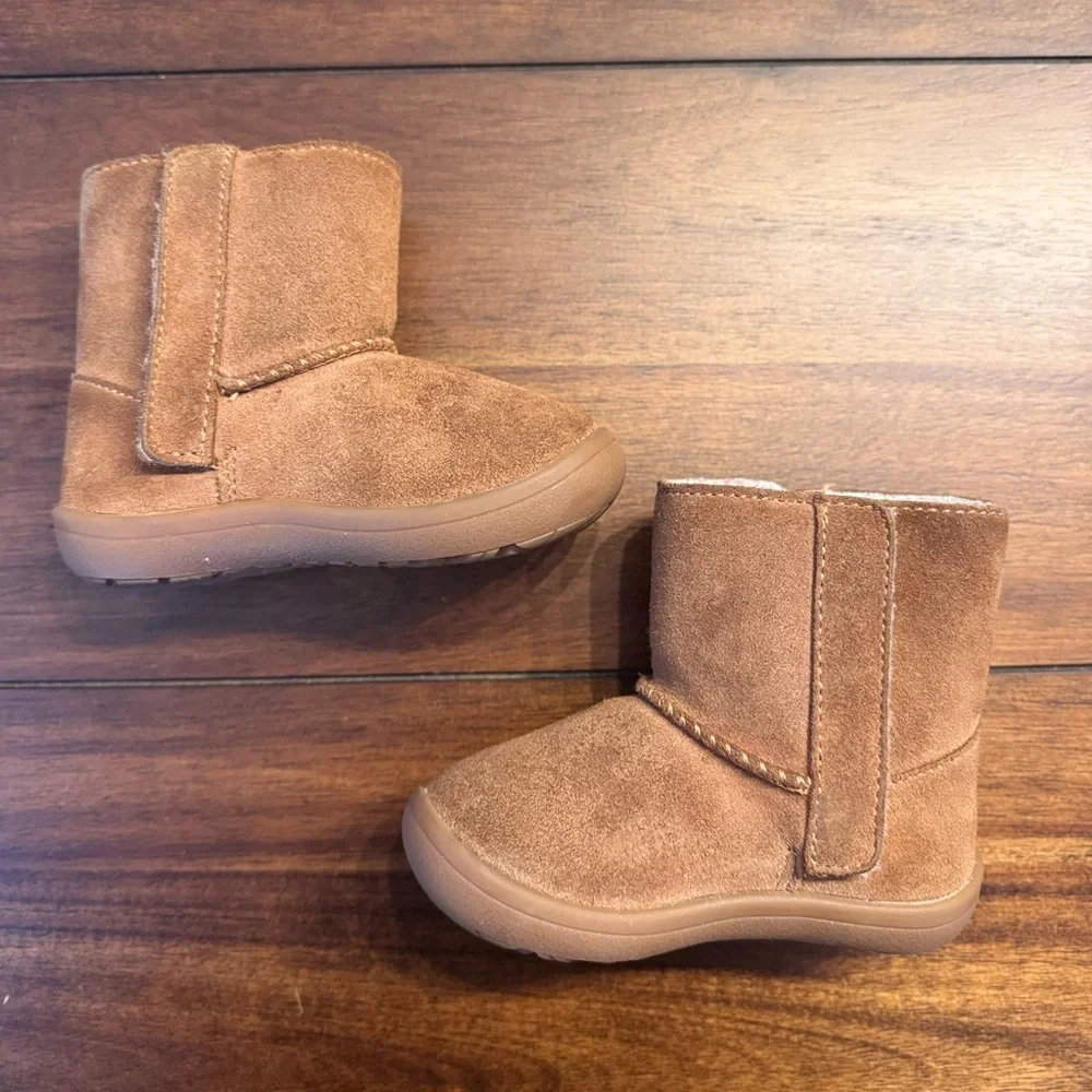 Ugg Keelan II Baby Boot Chestnut Size‎ 5